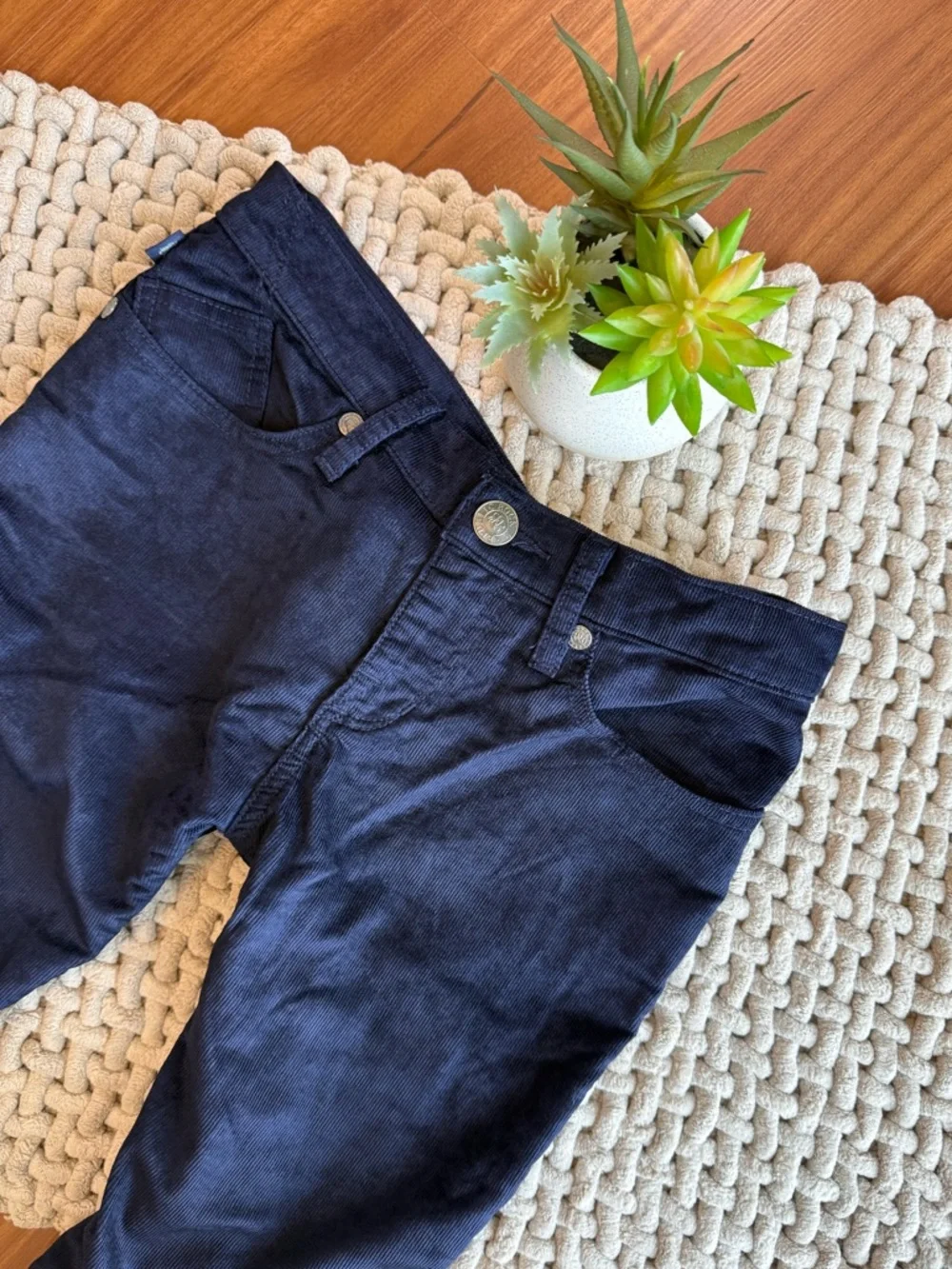 Rock and Republic | Women’s Berlin Corduroy Pants in Navy Blue | 6